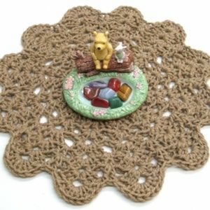 Round flower woven centerpiece